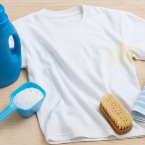 汗で黄ばんだTシャツの画像